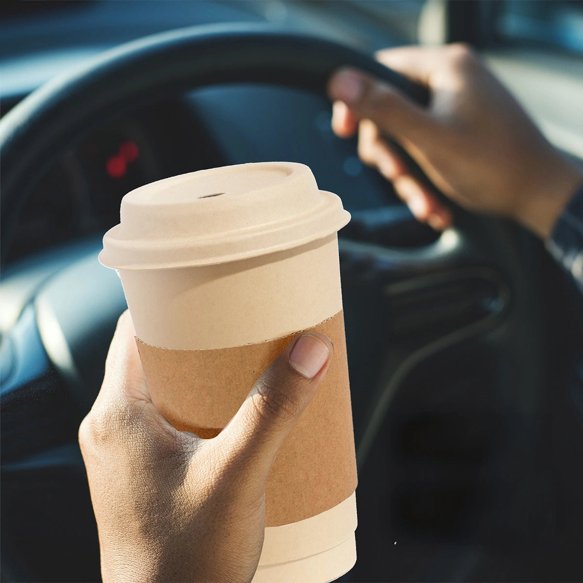 Eco-friendly hot cups with lid and sleeves best for traveling